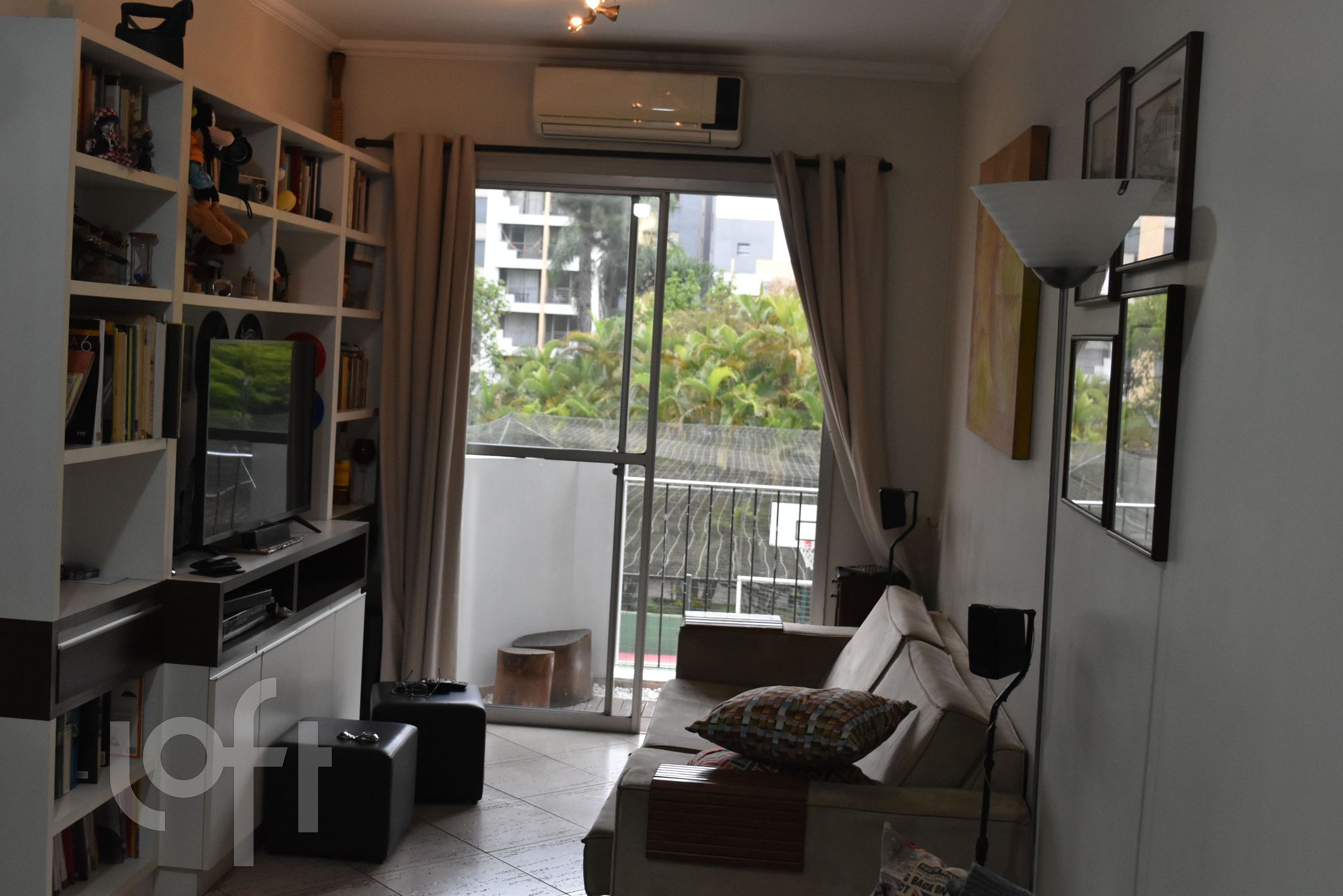 Apartamento à venda com 3 quartos, 70m² - Foto 1