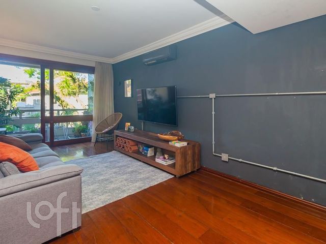 Apartamento com 211m², 2 dormitórios, 1 suíte, 2 vagas, Moinhos de Vento em Porto Alegre