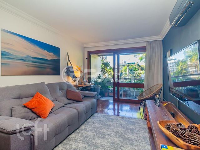 Apartamento com 211m², 2 dormitórios, 1 suíte, 2 vagas, Moinhos de Vento em Porto Alegre