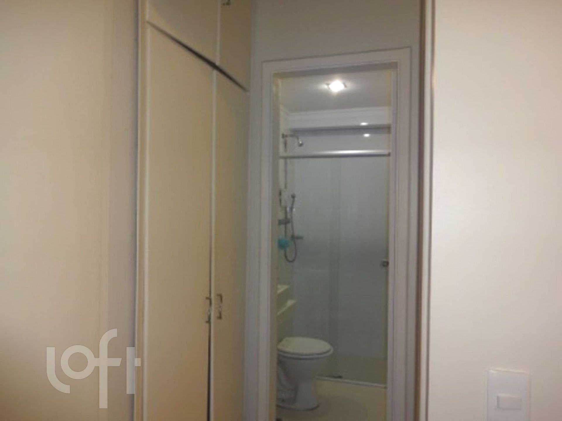 Apartamento à venda com 1 quarto, 36m² - Foto 2