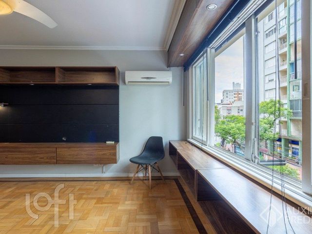Apartamento com 76m², 2 dormitórios, Independência em Porto Alegre
