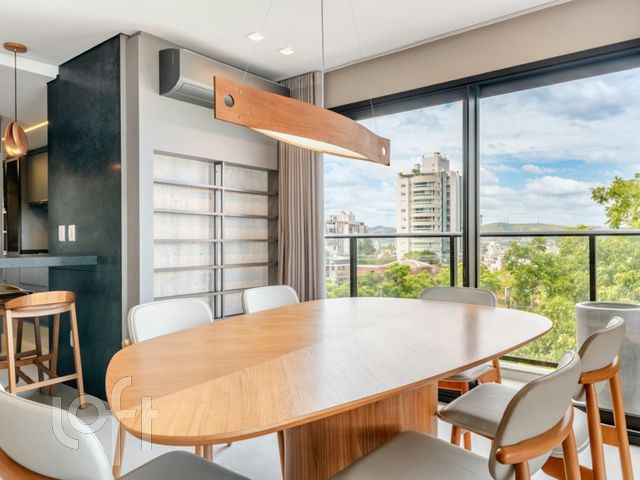 Apartamento com 120m², 3 dormitórios, 2 suítes, 2 vagas, Bela Vista em Porto Alegre