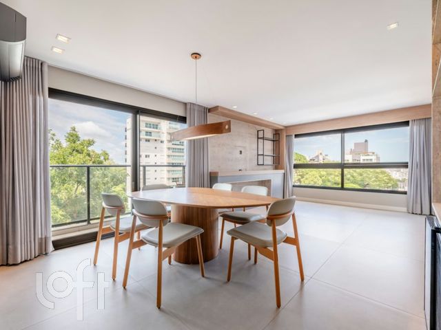 Apartamento com 120m², 3 dormitórios, 2 suítes, 2 vagas, Bela Vista em Porto Alegre