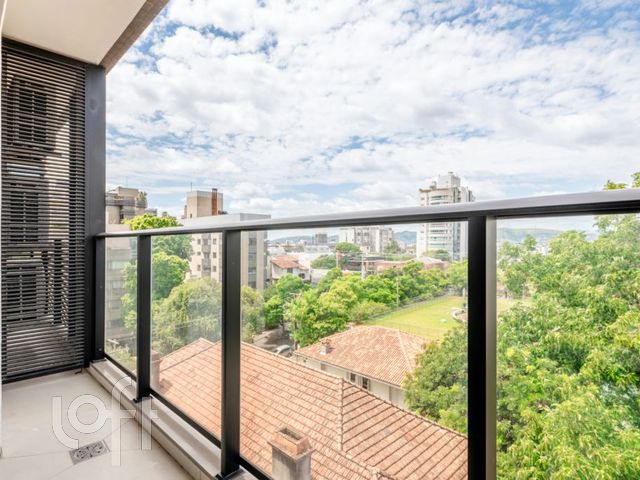 Apartamento com 120m², 3 dormitórios, 2 suítes, 2 vagas, Bela Vista em Porto Alegre