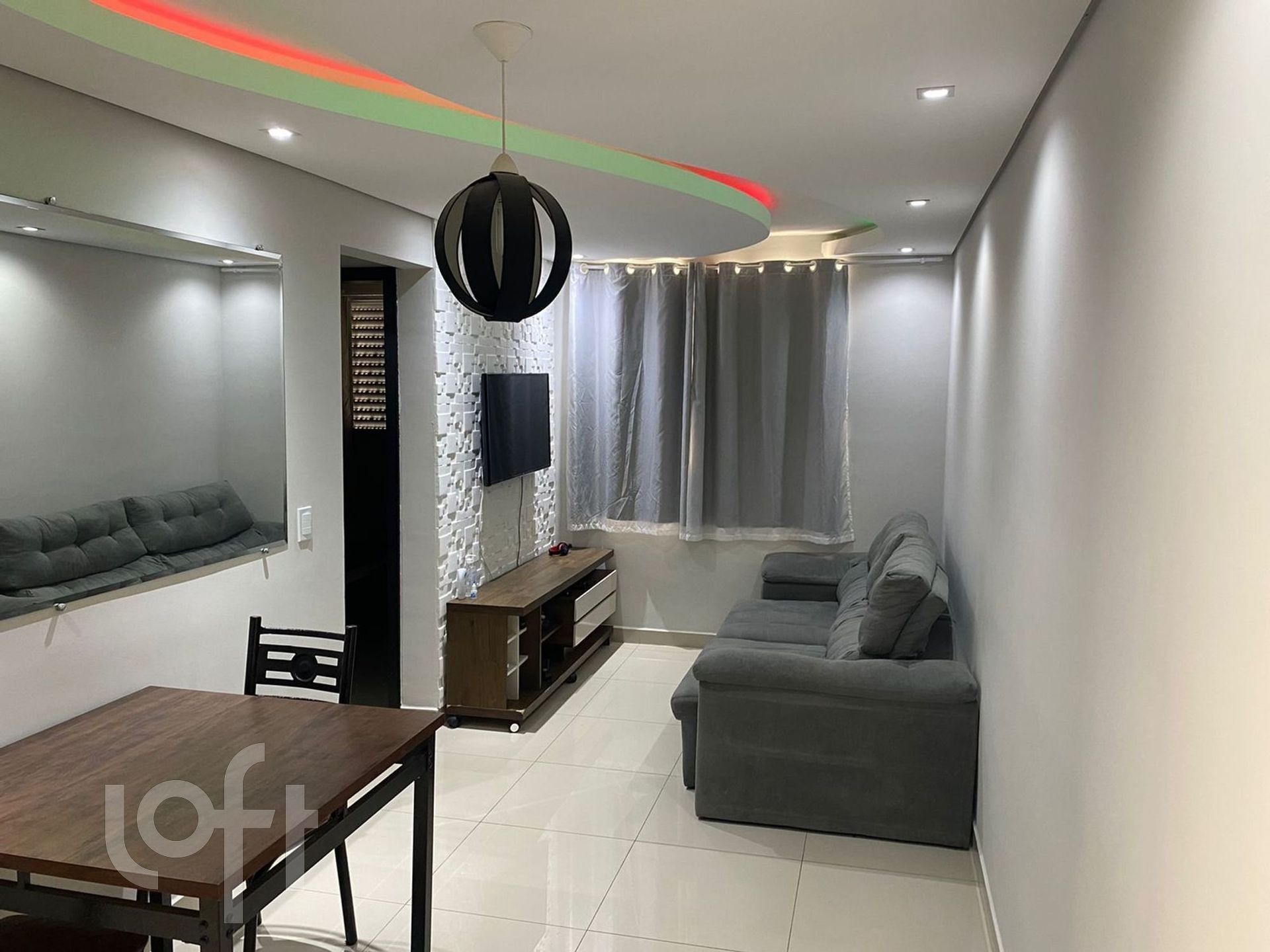 Apartamento à venda com 2 quartos, 44m² - Foto 1