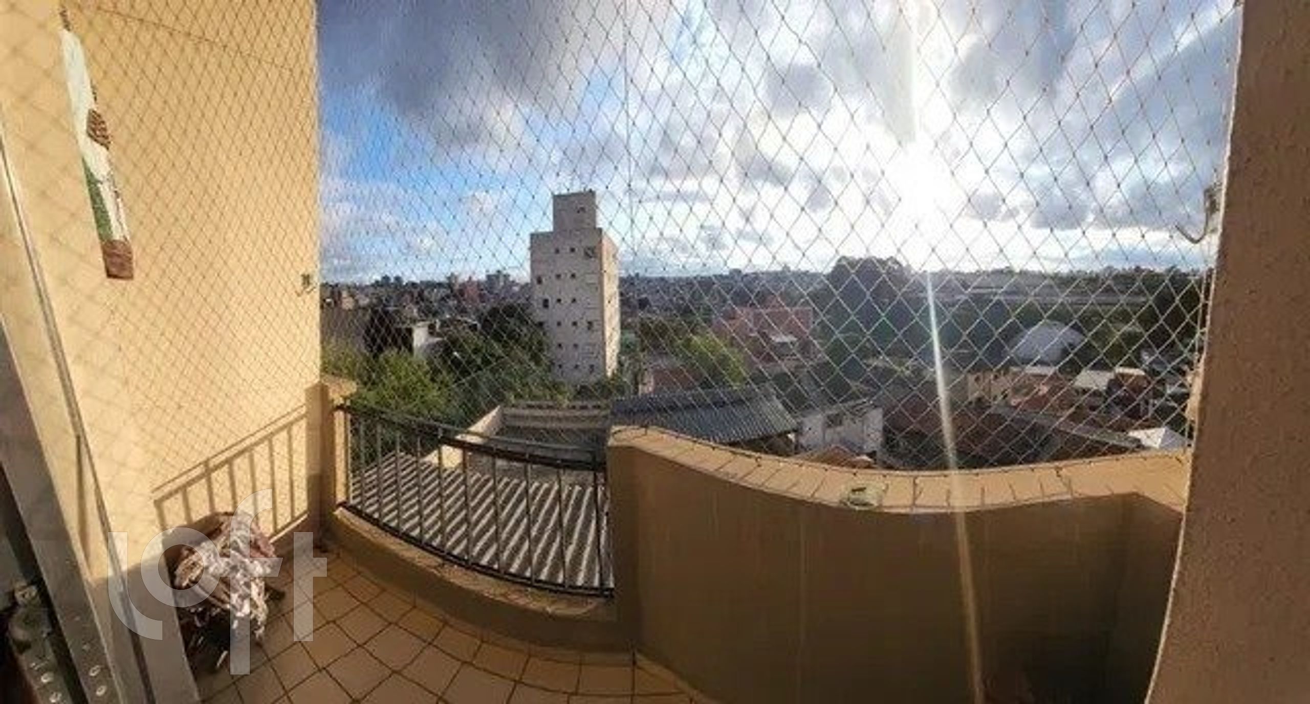 Apartamento à venda com 1 quarto, 40m² - Foto 2