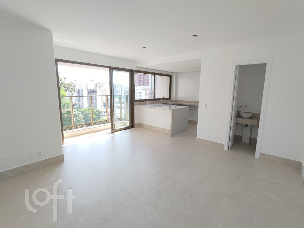 Apartamento à venda com 2 quartos, 67m² - Foto 1