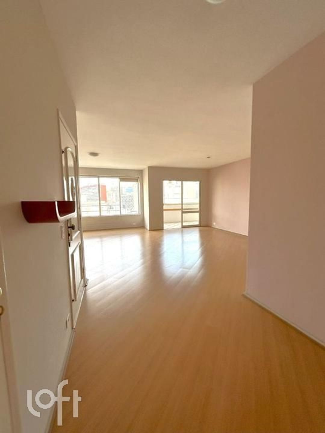 Apartamento à venda com 3 quartos, 182m² - Foto 2