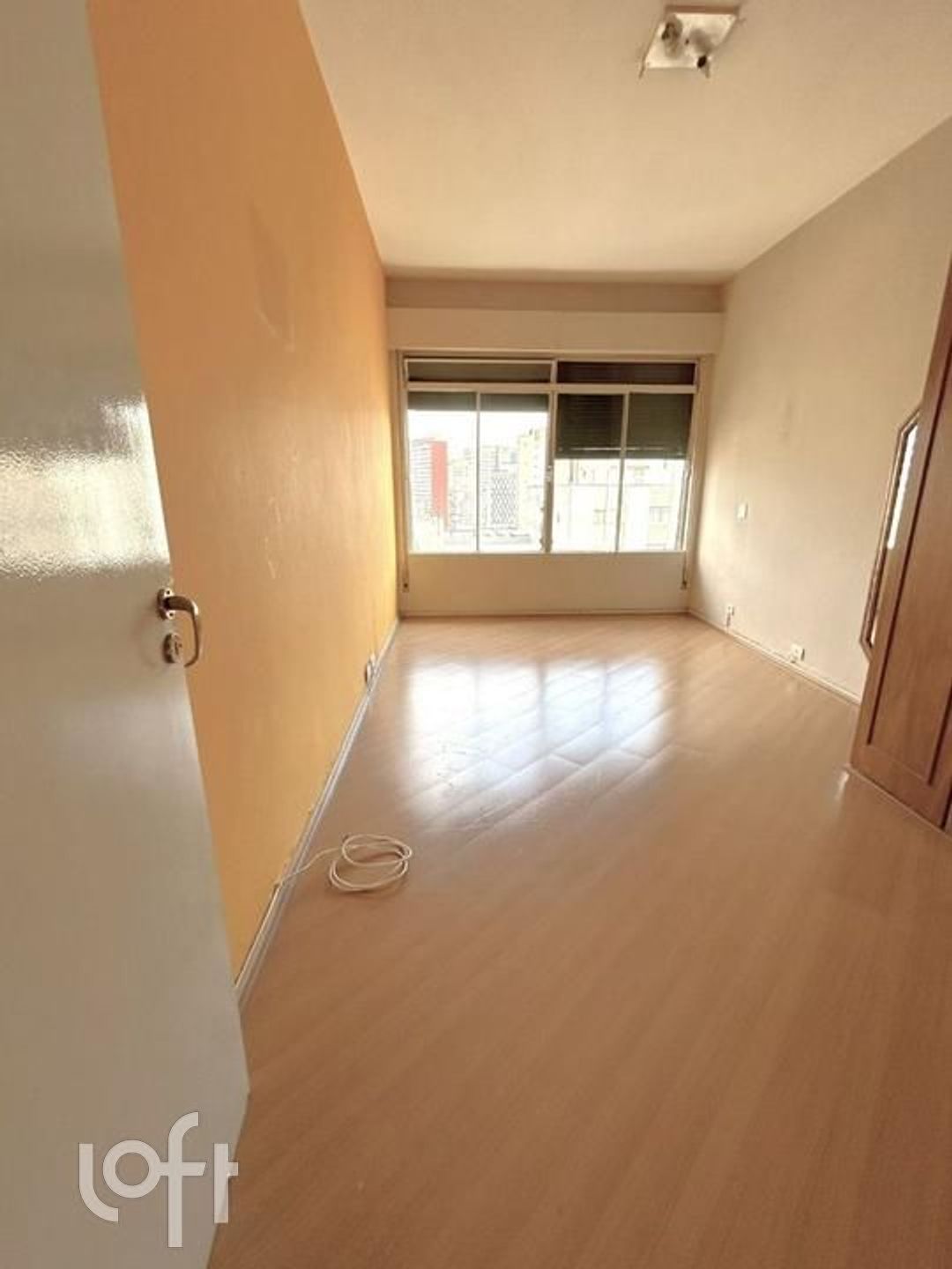 Apartamento à venda com 3 quartos, 182m² - Foto 9