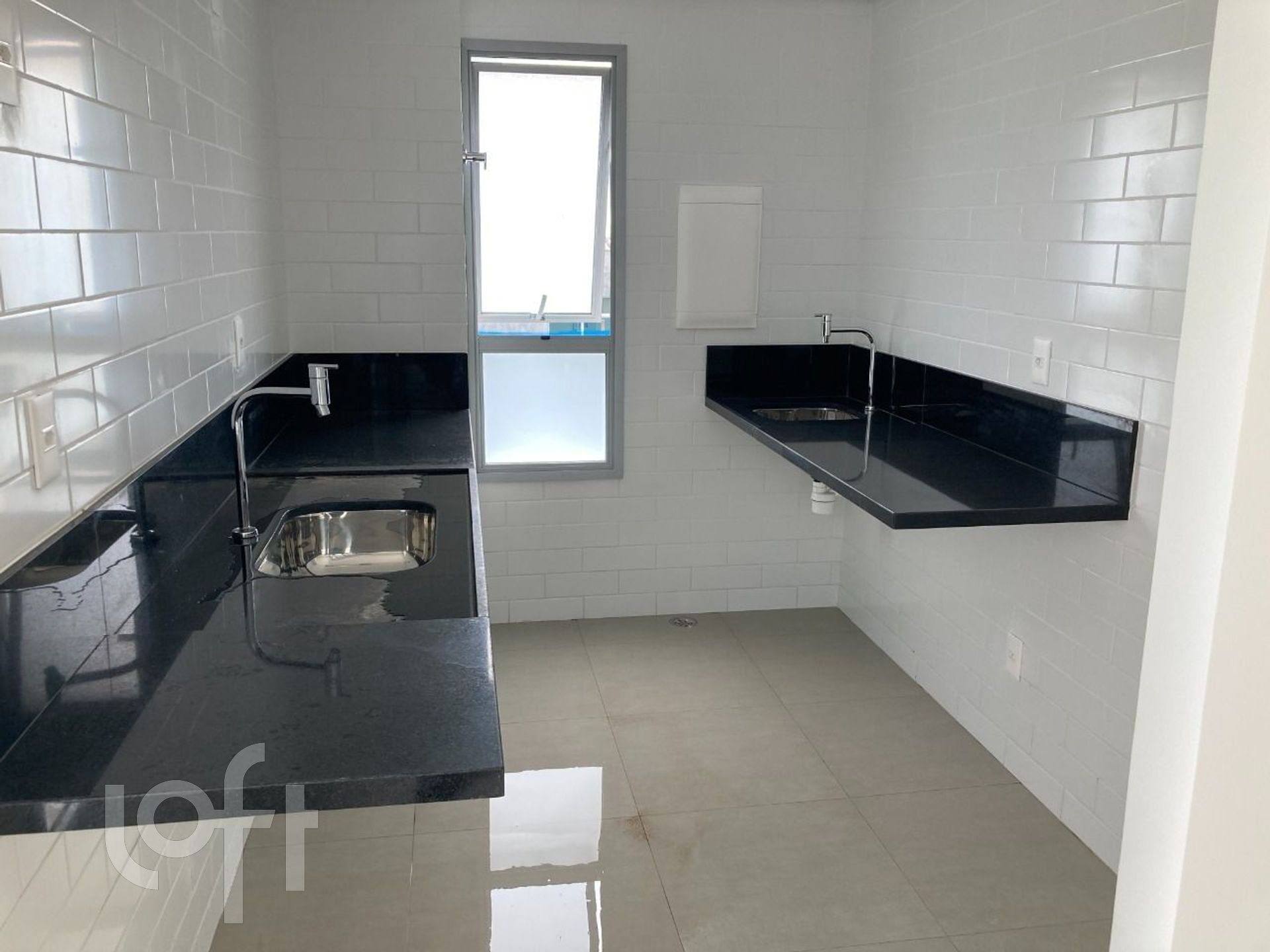 Apartamento à venda com 2 quartos, 67m² - Foto 25