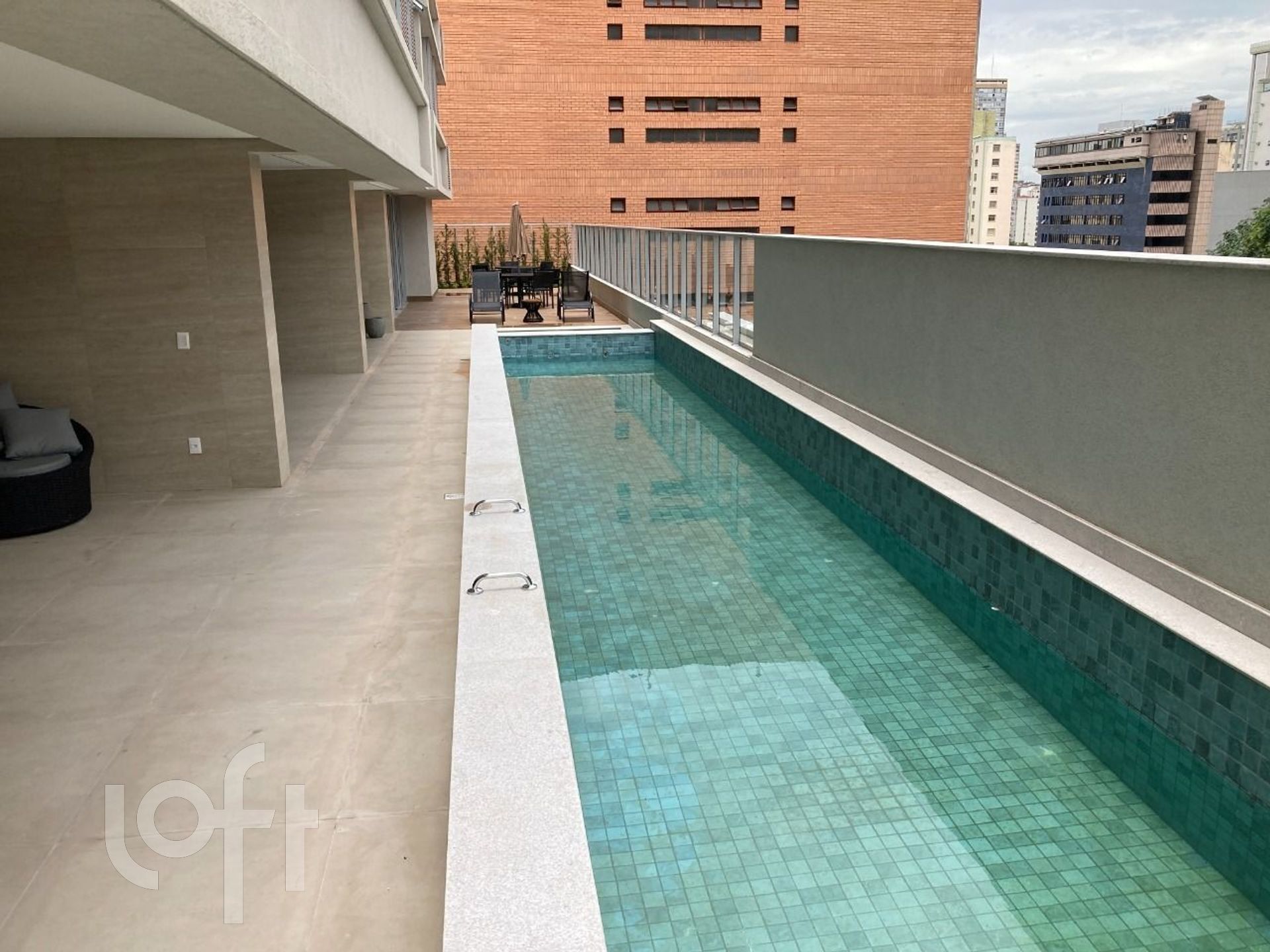 Apartamento à venda com 2 quartos, 67m² - Foto 1