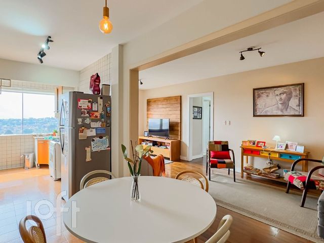 Apartamento com 85m², 2 dormitórios, 1 vaga, Três Figueiras em Porto Alegre