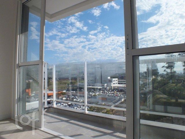 Apartamento com 61m², 2 dormitórios, 1 suíte, 2 vagas, Jardim Botânico em Porto Alegre