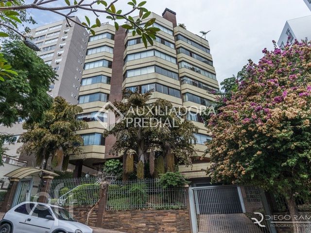 Apartamento com 301m², 3 dormitórios, 2 suítes, 2 vagas, Rio Branco em Porto Alegre