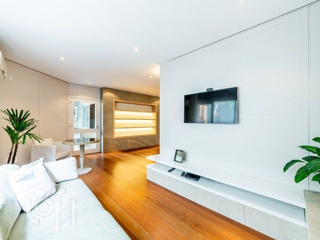 Apartamento com 147m², 3 dormitórios, 1 suíte, 1 vaga, Petrópolis em Porto Alegre