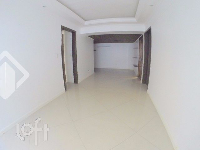 Apartamento com 121m², 3 dormitórios, 1 suíte, 2 vagas, Petrópolis em Porto Alegre