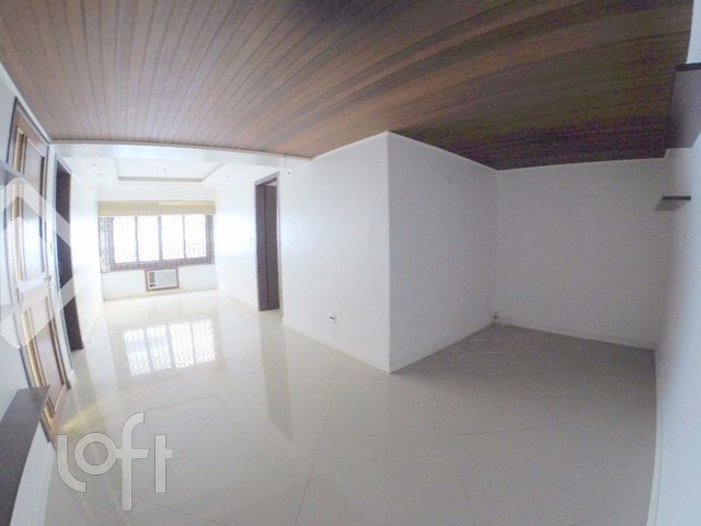 Apartamento com 121m², 3 dormitórios, 1 suíte, 2 vagas, Petrópolis em Porto Alegre