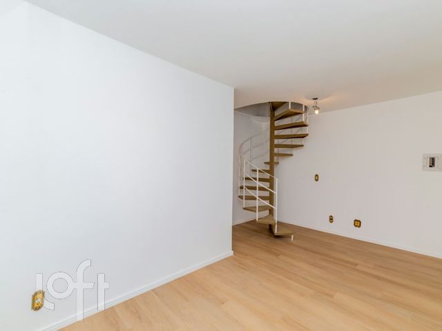 Apartamento com 110m², 3 dormitórios, 1 vaga, Santana em Porto Alegre