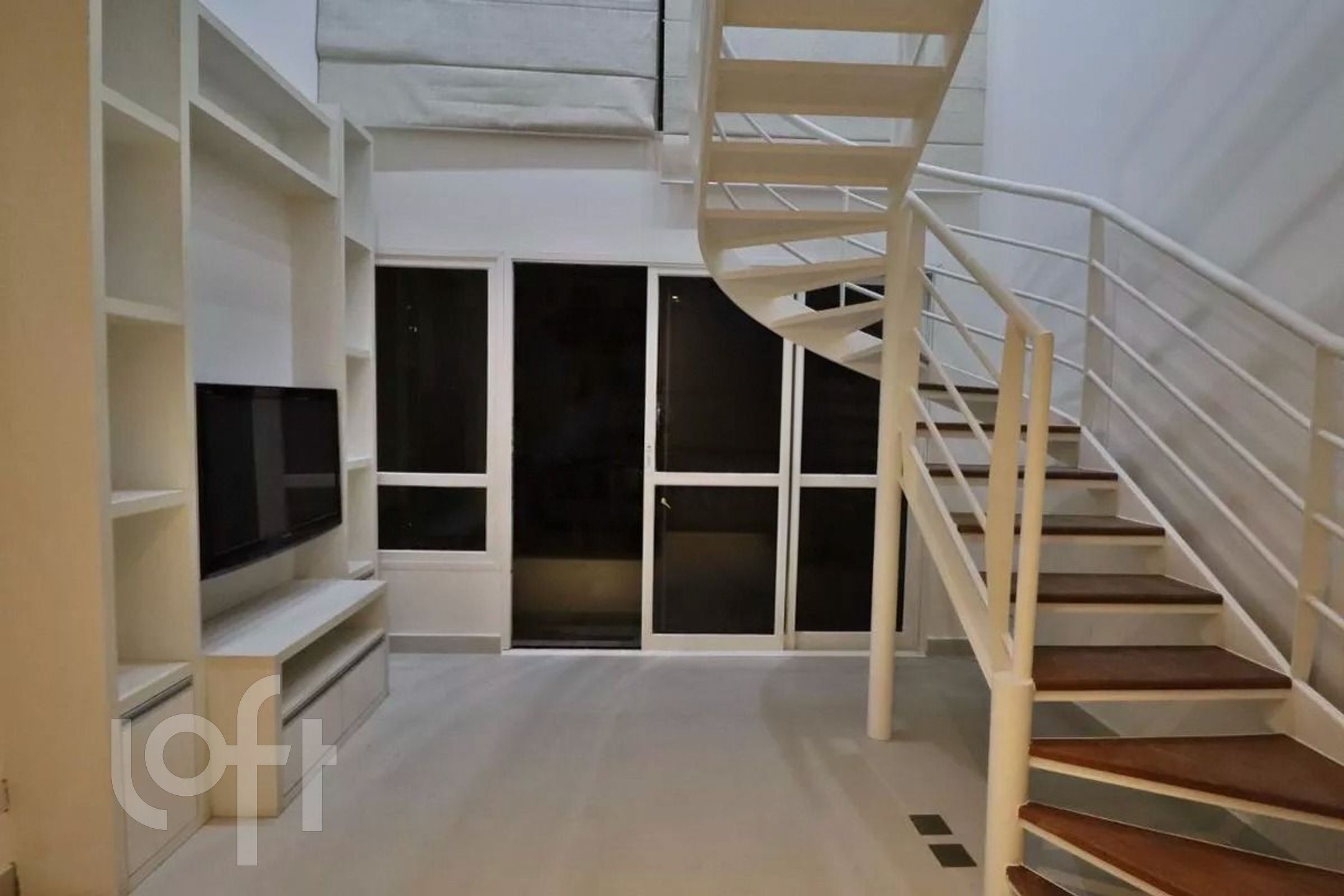 Apartamento à venda com 1 quarto, 42m² - Foto 2