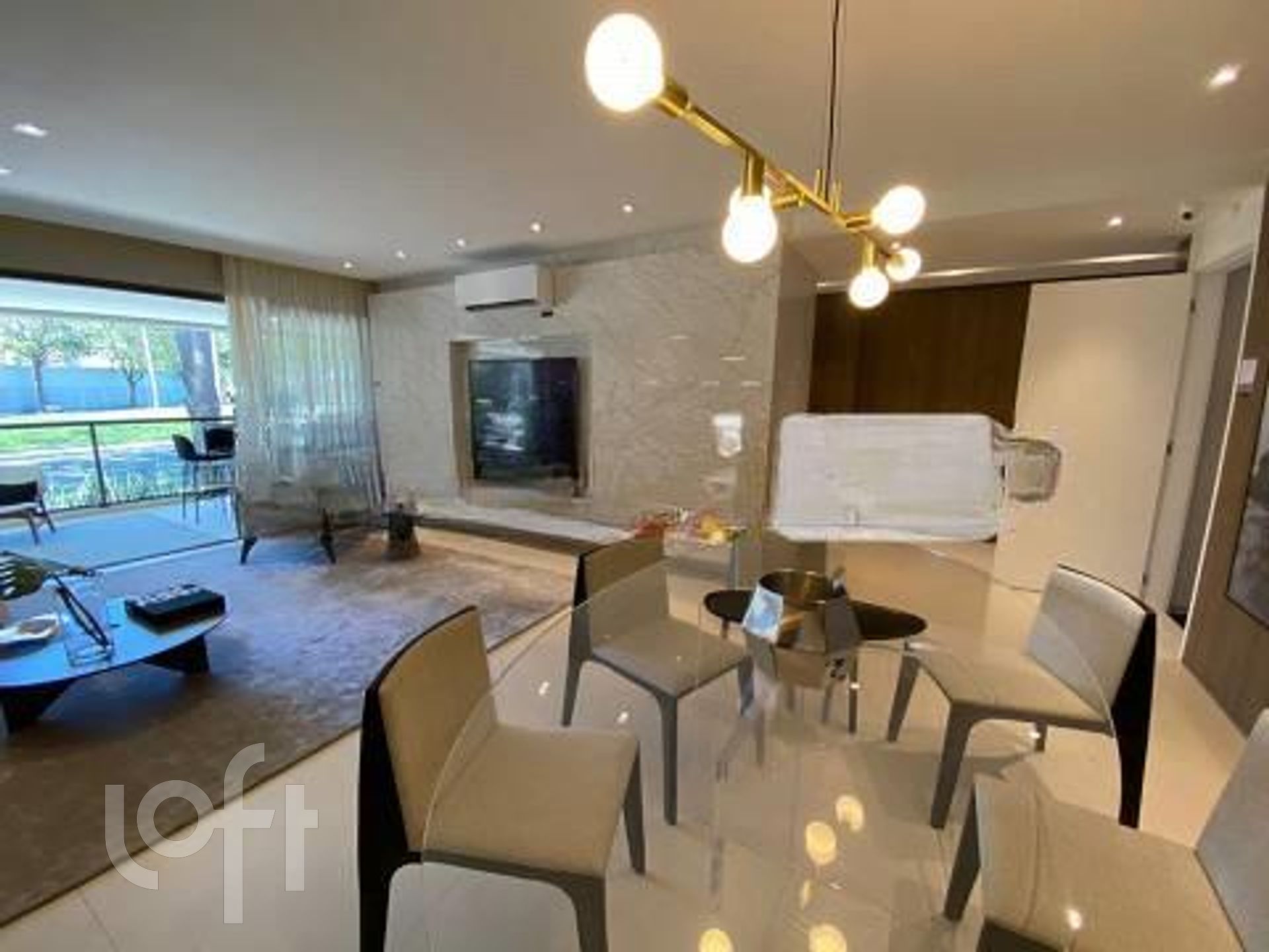 Apartamento à venda com 4 quartos, 156m² - Foto 17