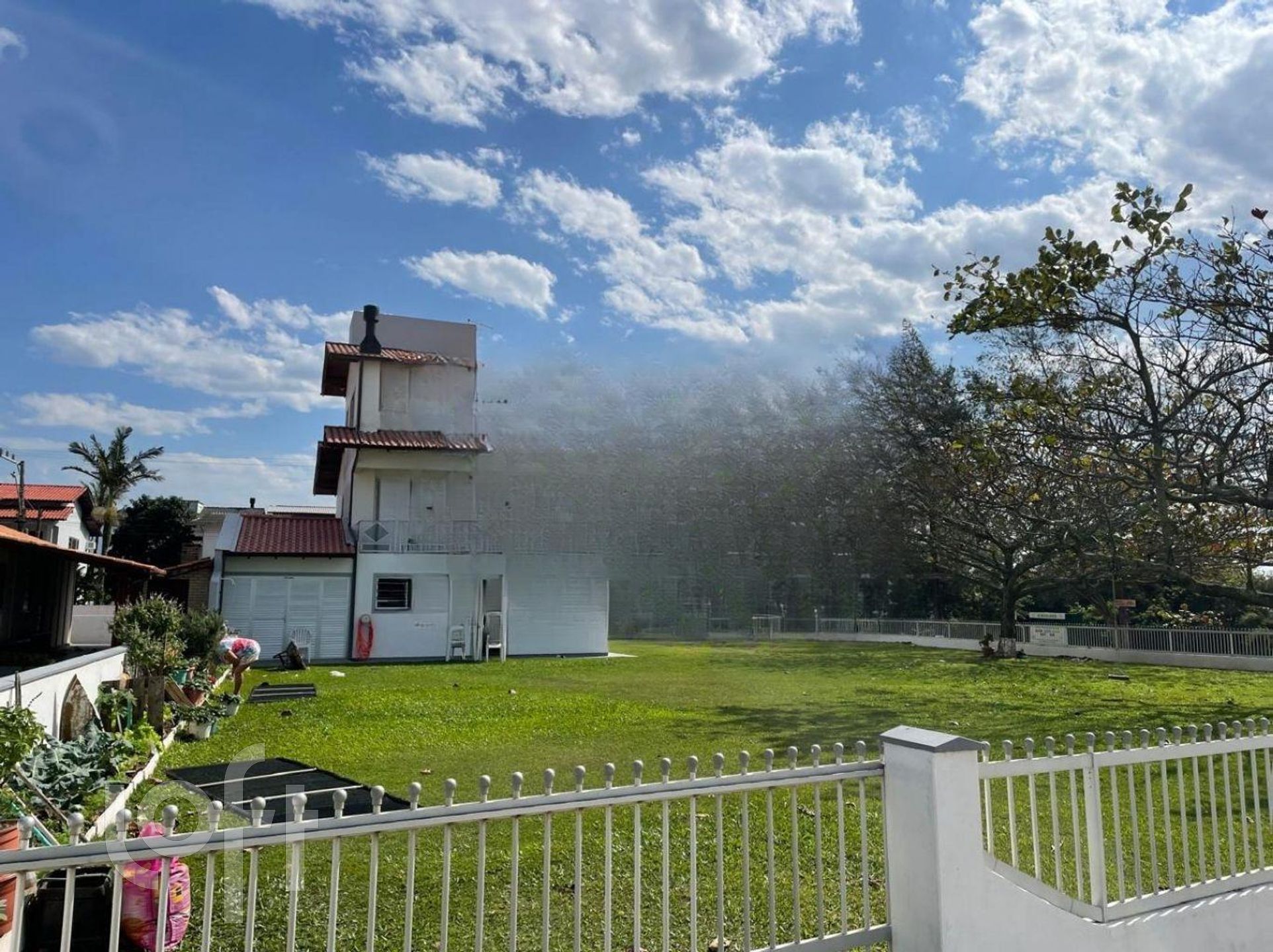 Casa à venda em Pinheira com 240 m², 4 quartos, 1 suíte, 2 vagas