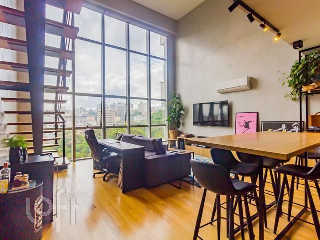 Apartamento com 74m², 1 dormitório, 1 suíte, 2 vagas, Petrópolis em Porto Alegre