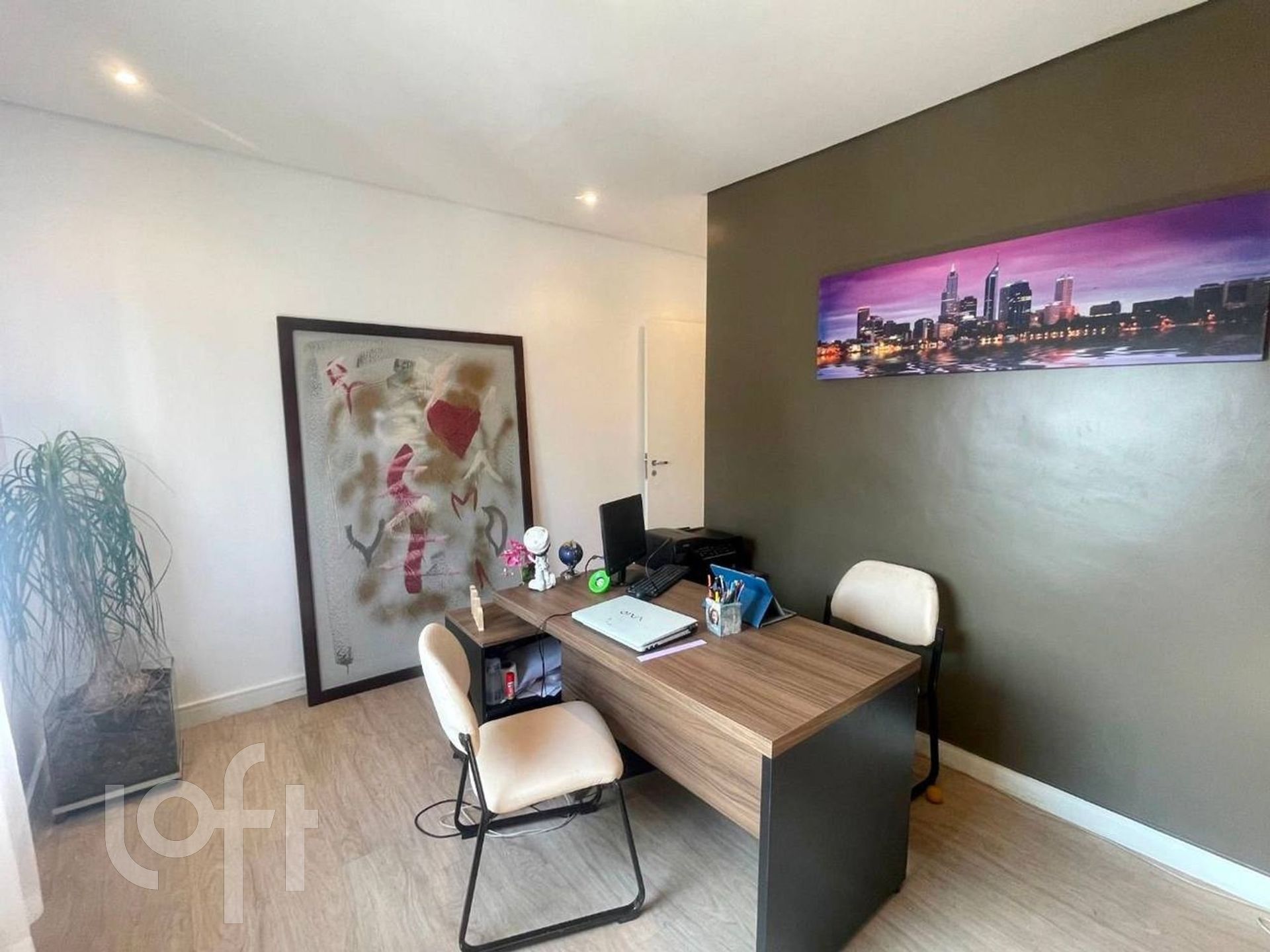 Apartamento à venda com 4 quartos, 230m² - Foto 2