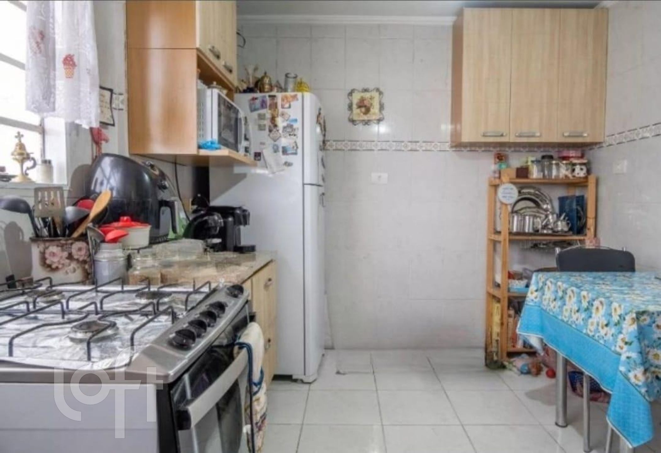 Apartamento à venda com 2 quartos, 70m² - Foto 3