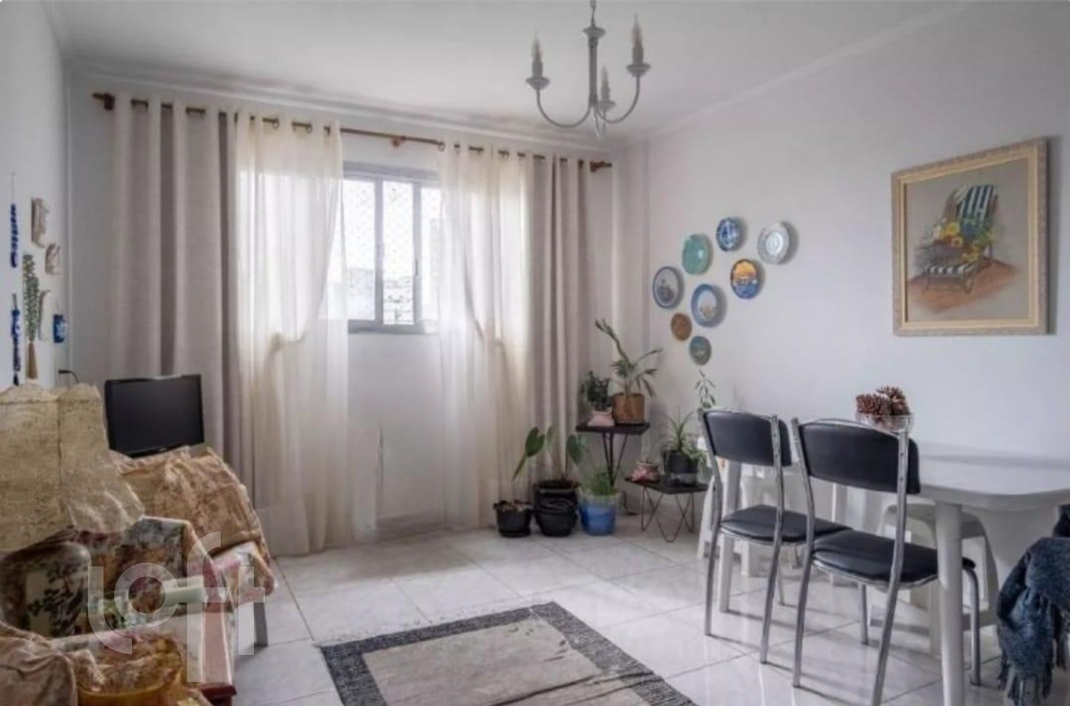 Apartamento à venda com 2 quartos, 70m² - Foto 1