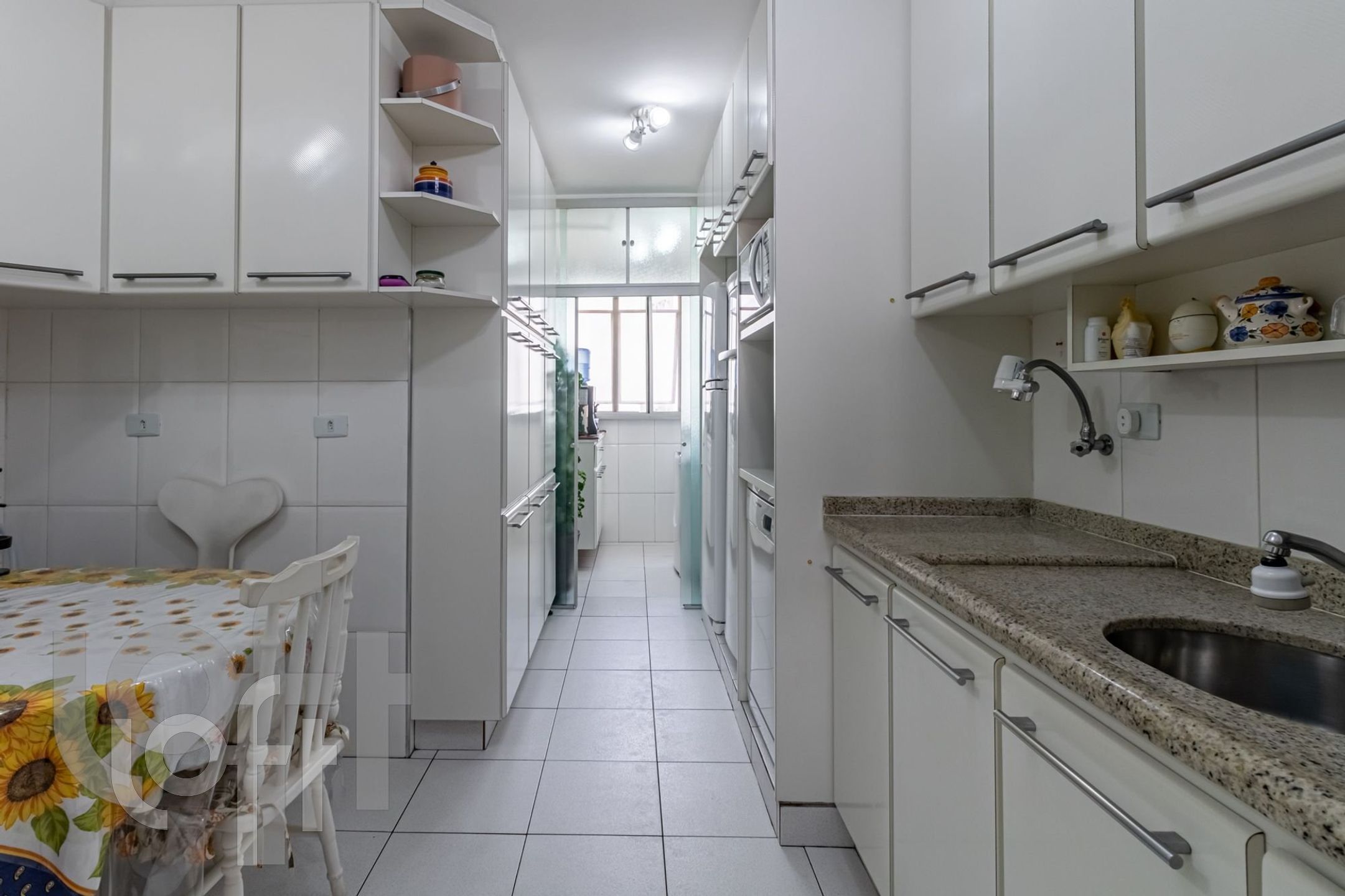 Apartamento à venda com 3 quartos, 106m² - Foto 19