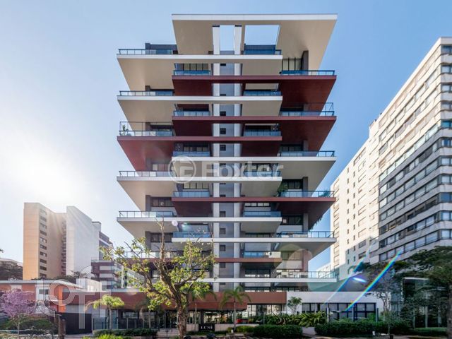 Apartamento com 218m², 3 dormitórios, 3 suítes, 3 vagas, Petrópolis em Porto Alegre