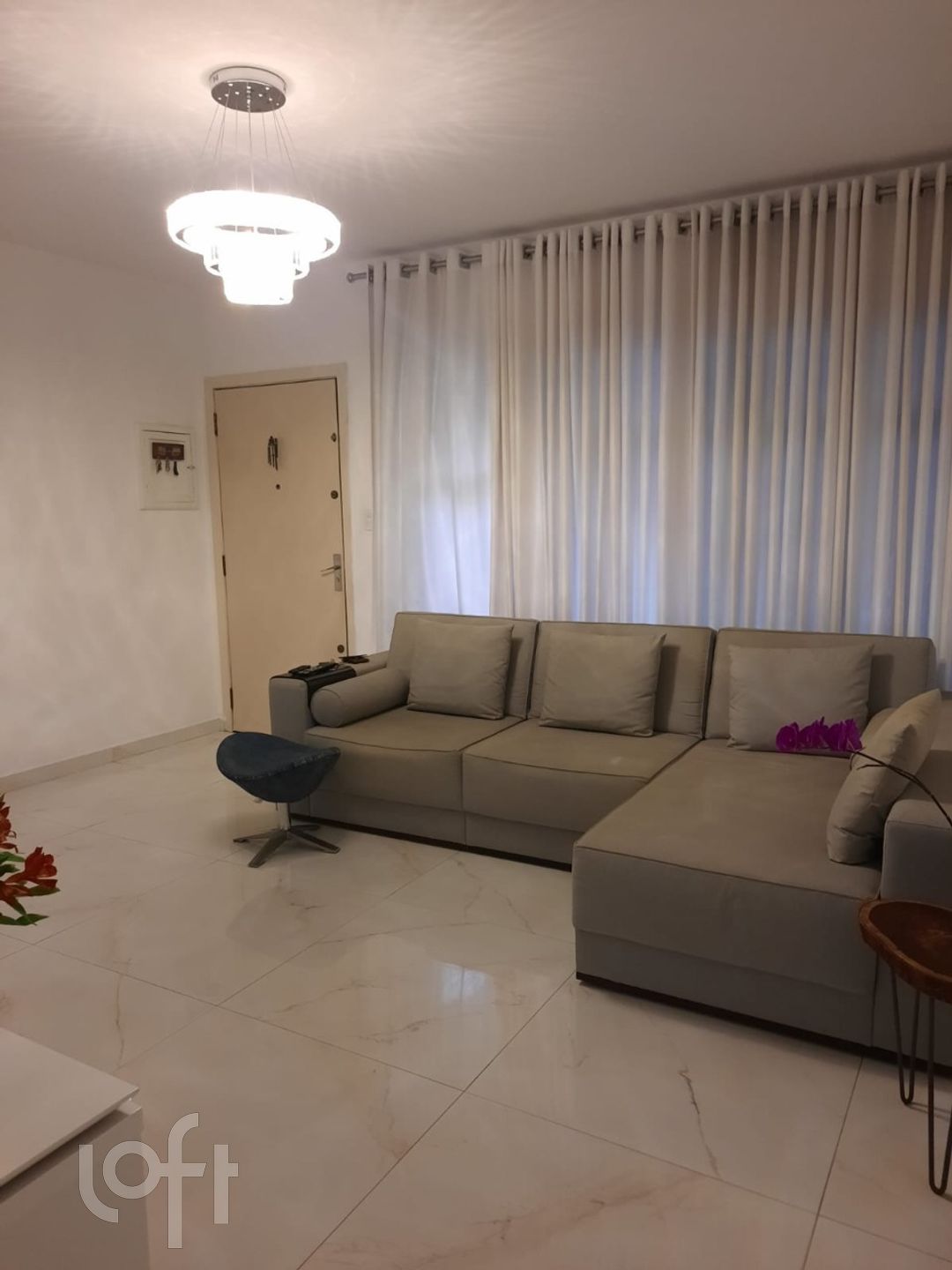 Casa à venda com 2 quartos, 100m² - Foto 1