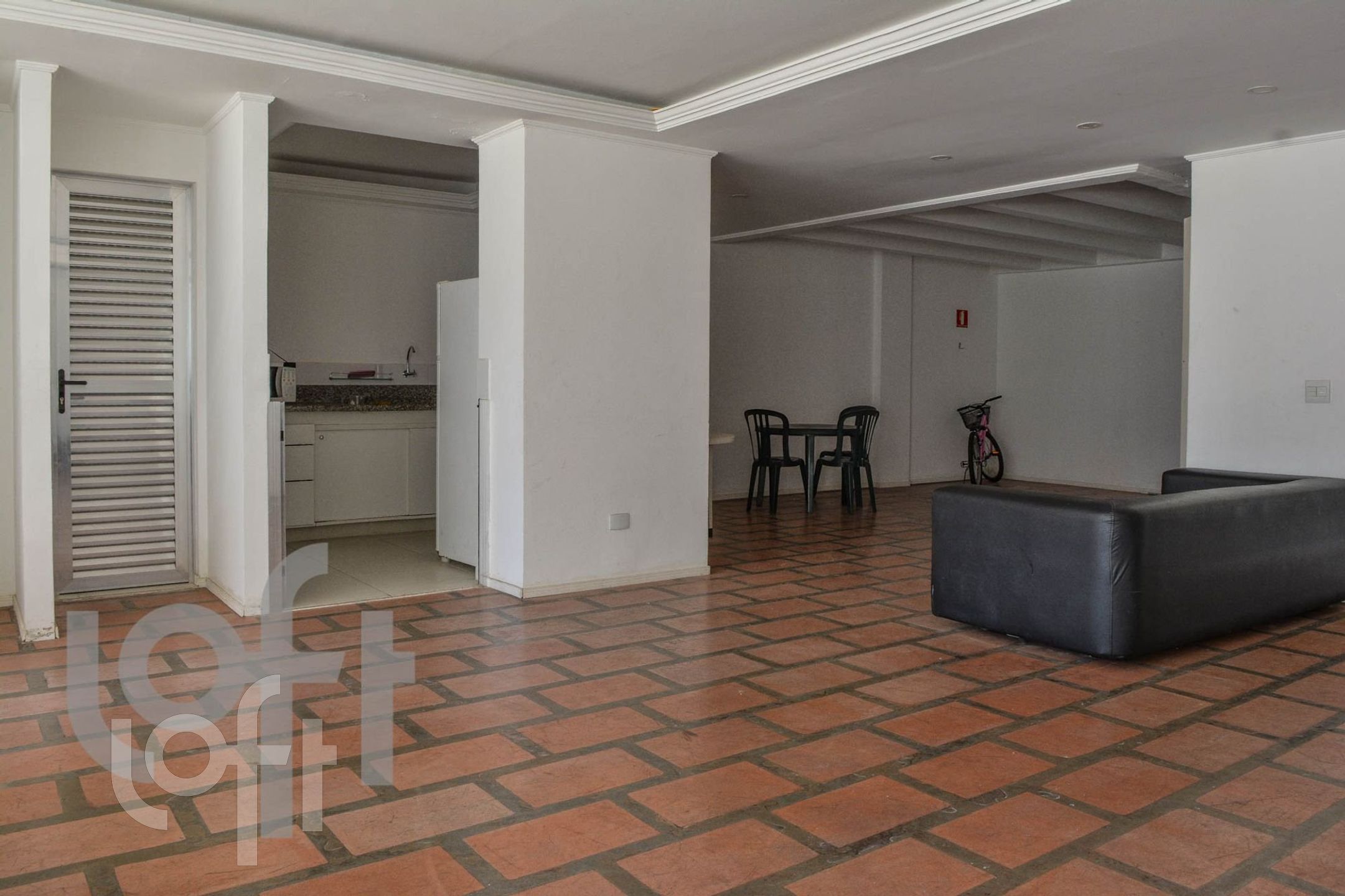 Apartamento à venda com 2 quartos, 78m² - Foto 29