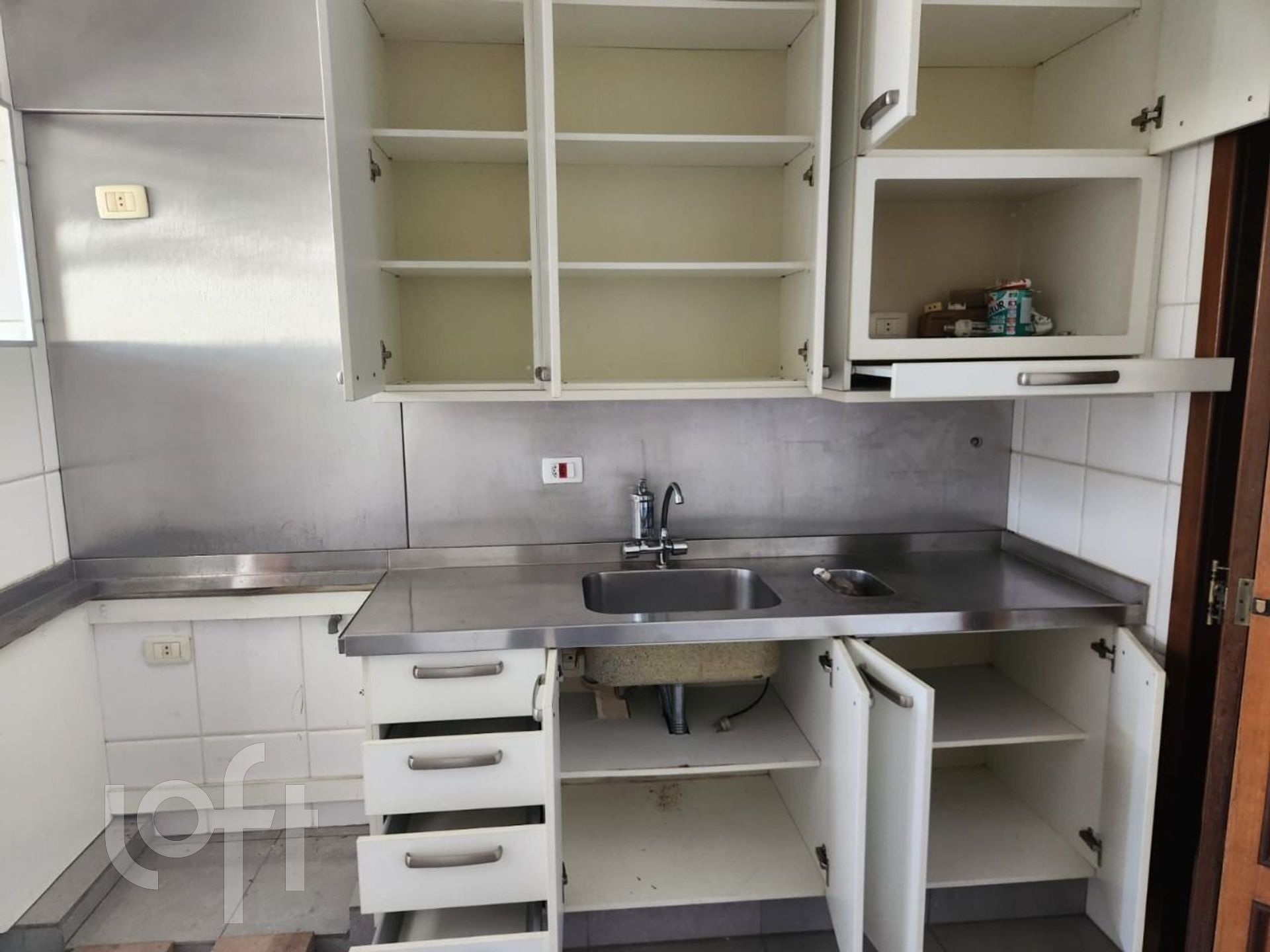 Apartamento à venda com 2 quartos, 65m² - Foto 3