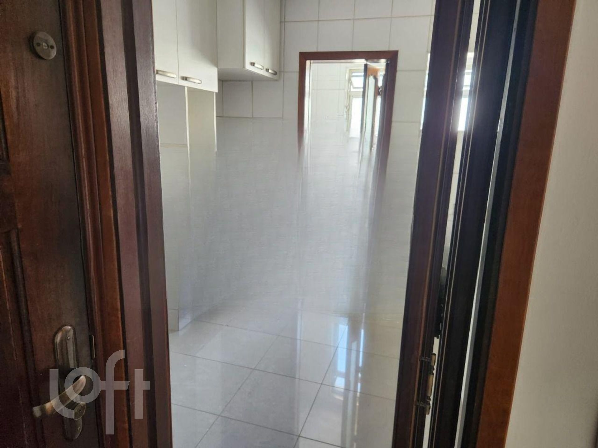 Apartamento à venda com 2 quartos, 65m² - Foto 17