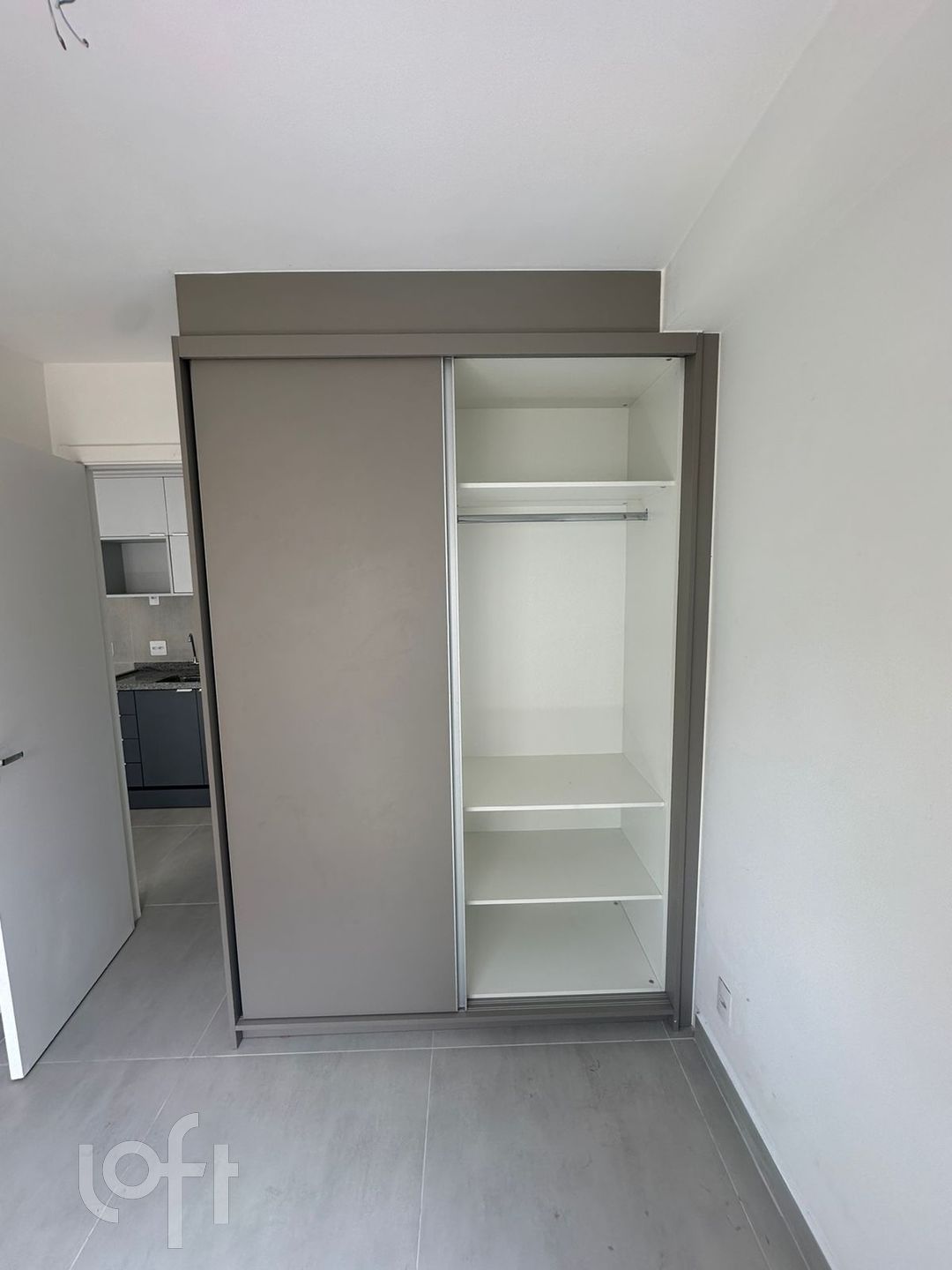 Apartamento à venda com 1 quarto, 27m² - Foto 6