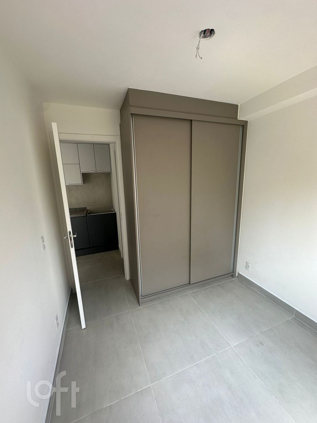 Apartamento à venda com 1 quarto, 27m² - Foto 4