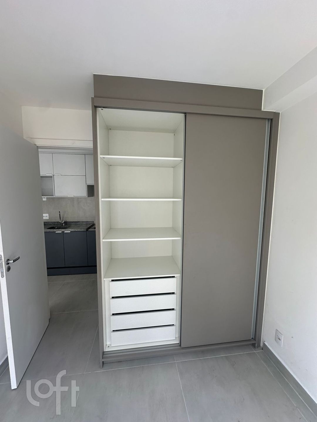 Apartamento à venda com 1 quarto, 27m² - Foto 5