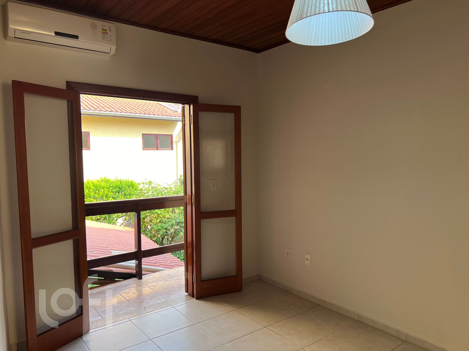 Casa à venda com 2 quartos, 190m² - Foto 6