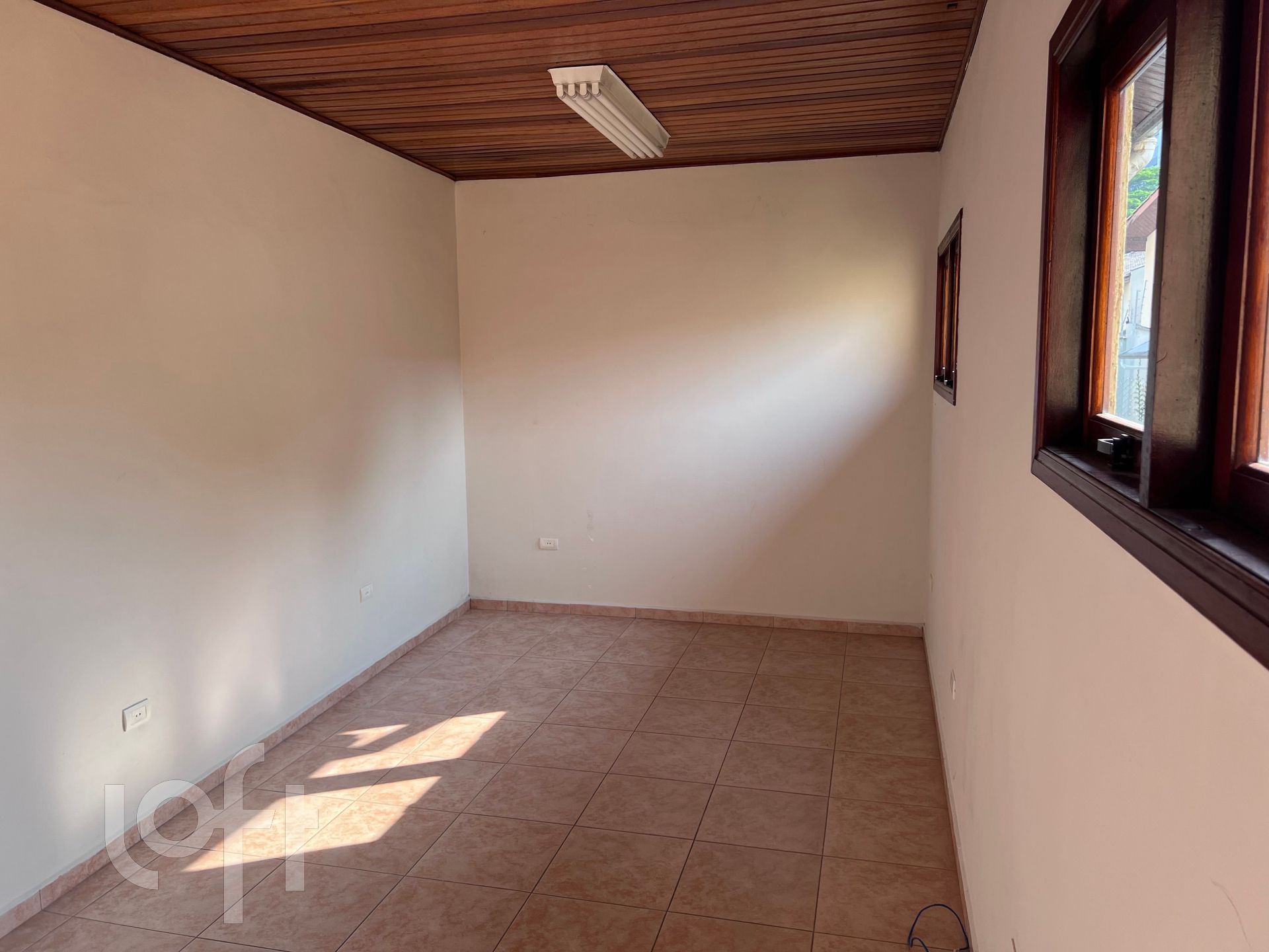 Casa à venda com 2 quartos, 190m² - Foto 35