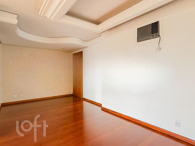 Apartamento com 132m², 3 dormitórios, 1 suíte, 1 vaga, Vila Ipiranga em Porto Alegre