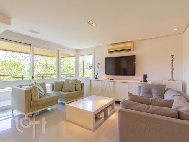 Apartamento com 154m², 3 dormitórios, 1 suíte, 2 vagas, Chácara das Pedras em Porto Alegre