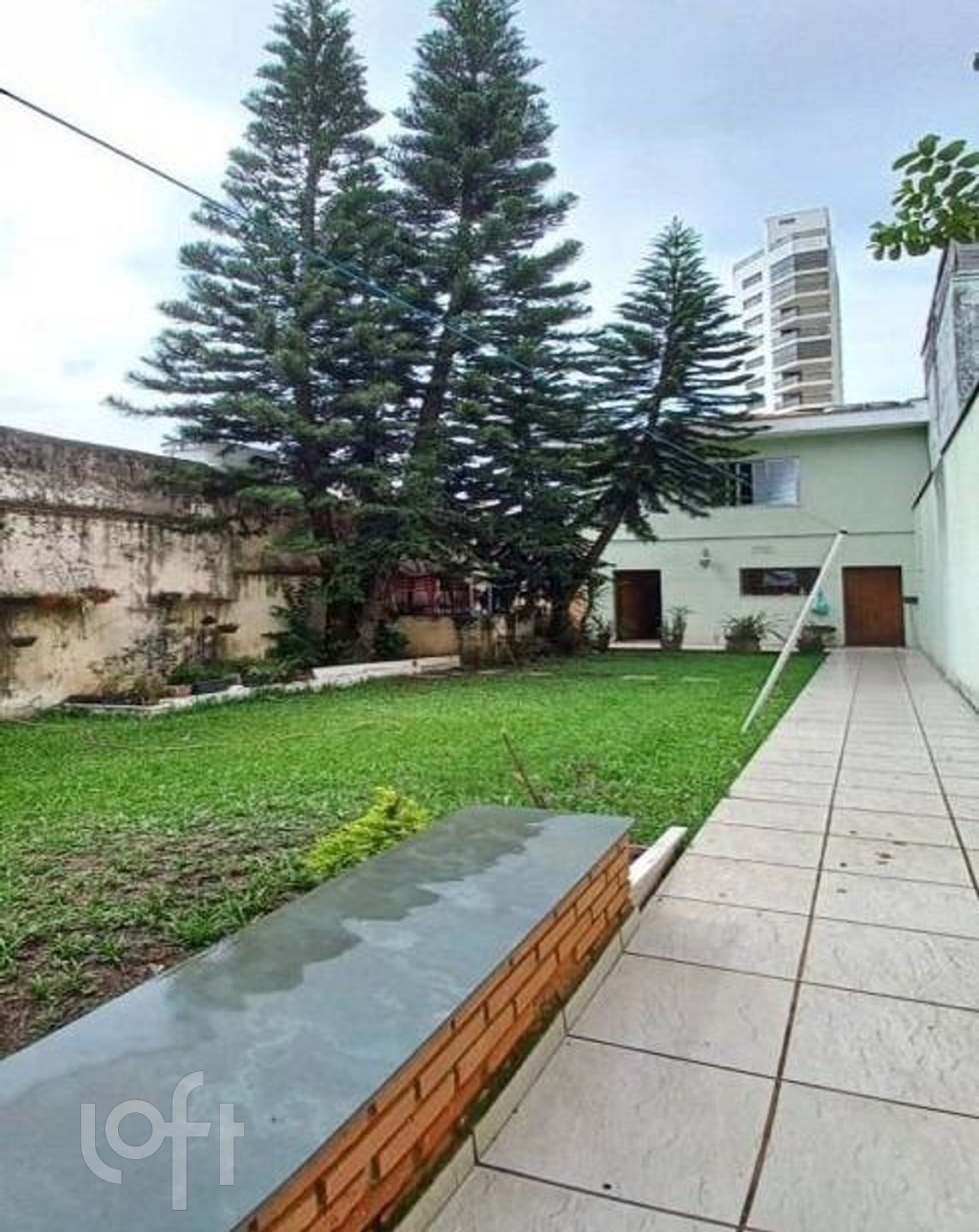 Casa à venda com 3 quartos, 320m² - Foto 2