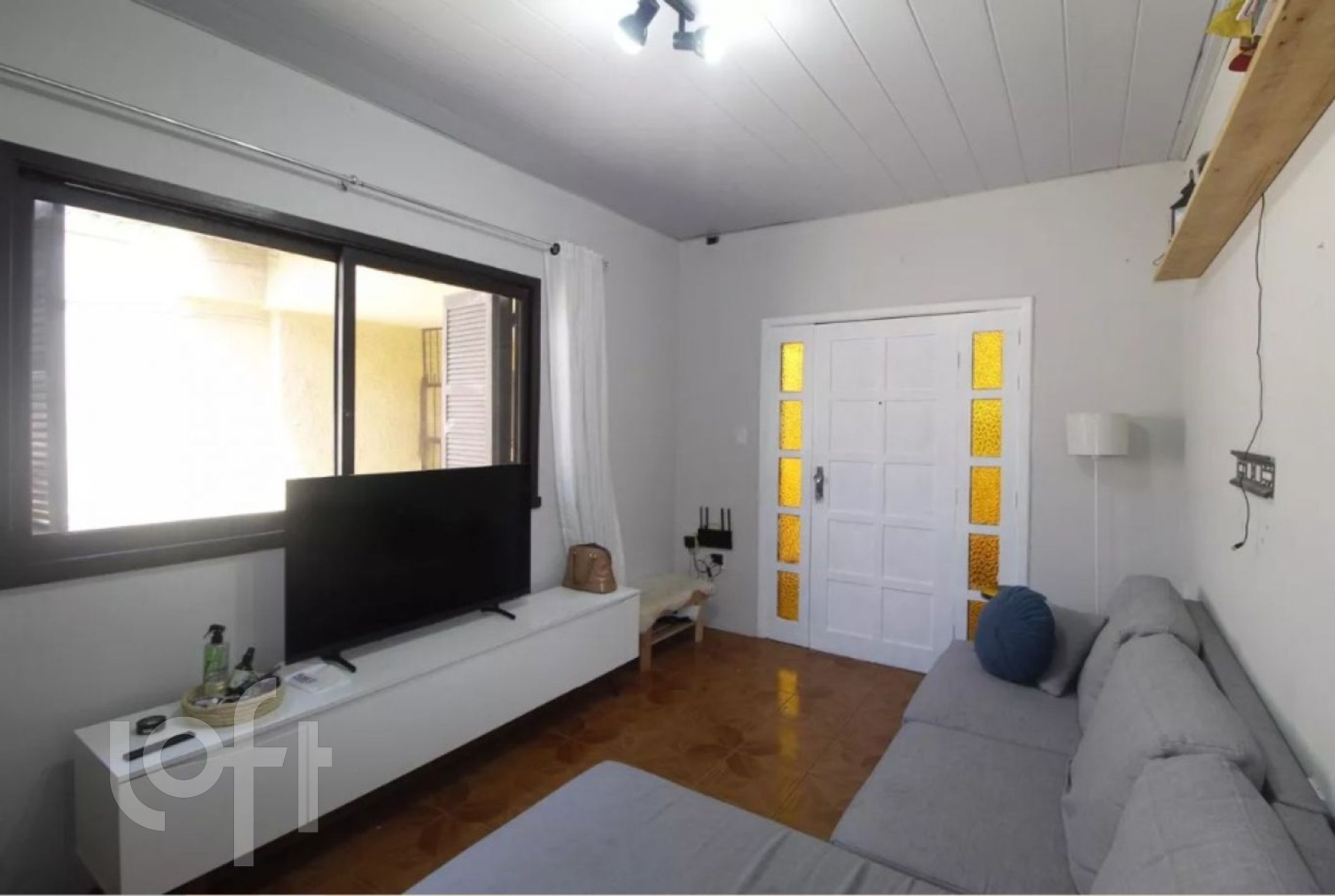 Casa com 153m², 3 dormitórios, 7 vagas, Vila Ipiranga em Porto Alegre