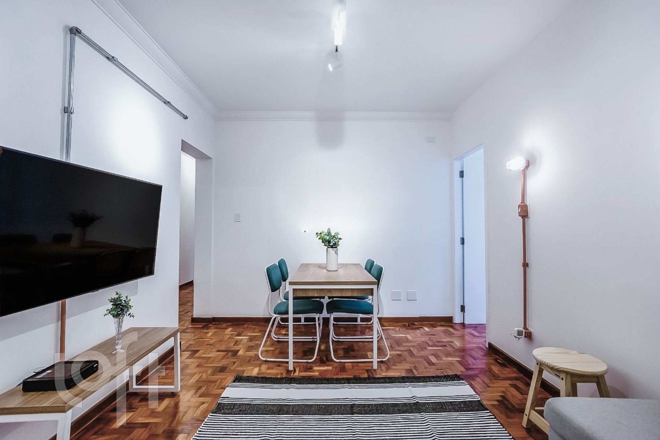 Apartamento à venda com 4 quartos, 121m² - Foto 2