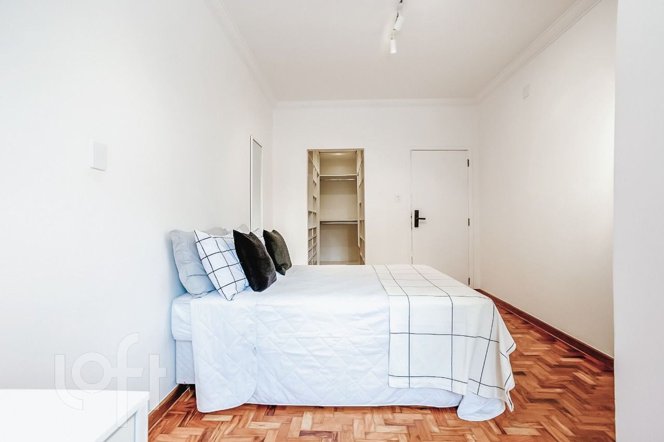 Apartamento à venda com 4 quartos, 121m² - Foto 42