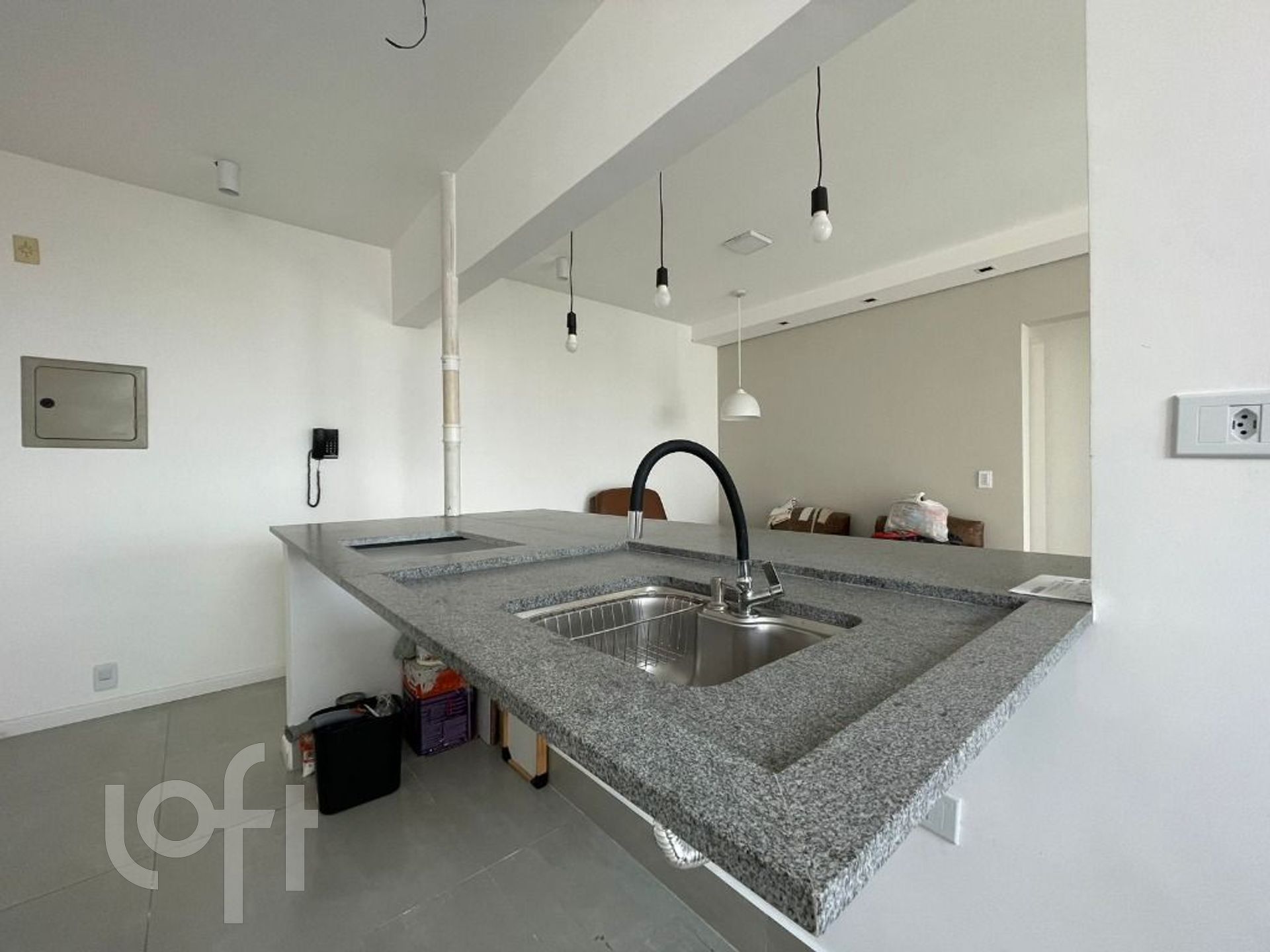 Apartamento à venda com 2 quartos, 58m² - Foto 2