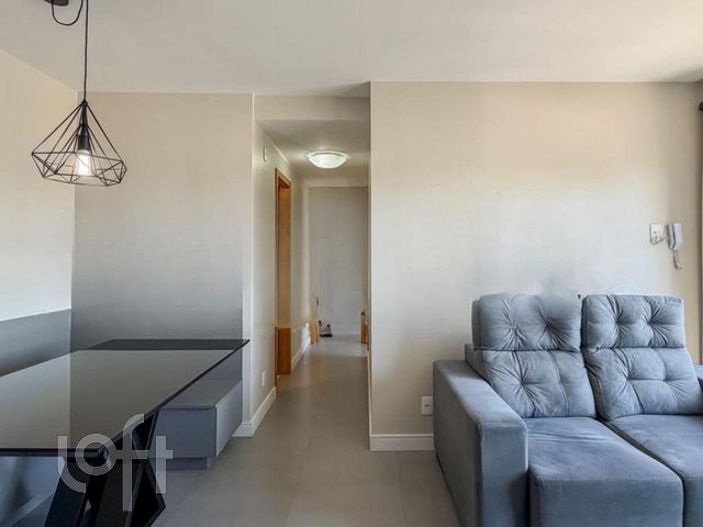 Apartamento com 55m², 2 dormitórios, 1 suíte, 1 vaga, Menino Deus em Porto Alegre