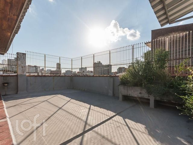 Apartamento com 158m², 3 dormitórios, 1 suíte, Floresta em Porto Alegre