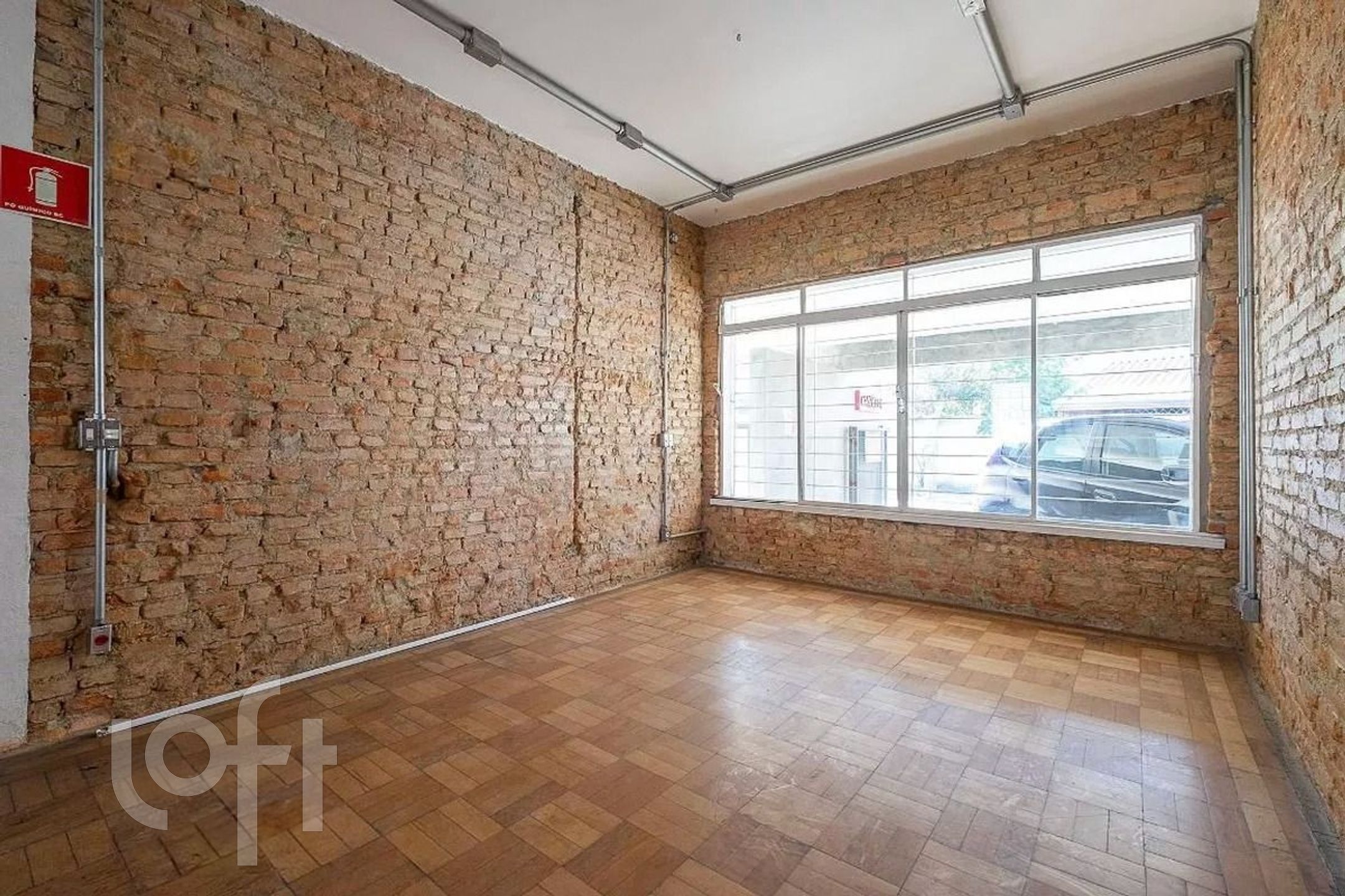 Casa à venda com 1 quarto, 225m² - Foto 2